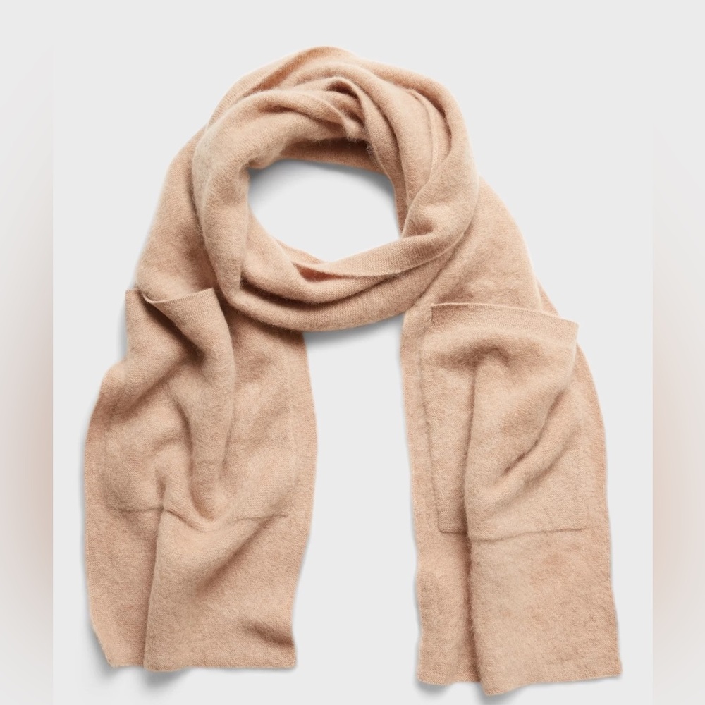 Banana Republic Brushed Cashmere Scarf with Pockets